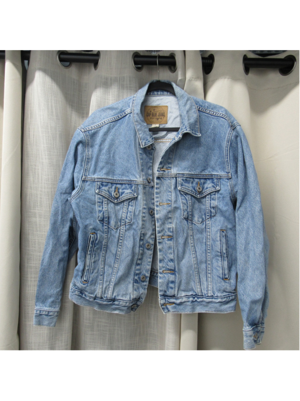 Vtg 90s Gap Blue Jeans Denim Trucker Jacket Men's M Light Wash Made in Macau